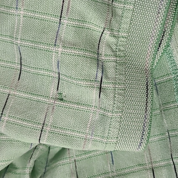 IZOD GOLF MEN'S SHORT SLEEVE SHIRT - Picture 9 of 9